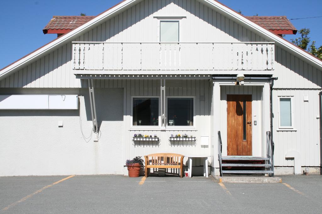 Sentralen Inn Andenes Esterno foto