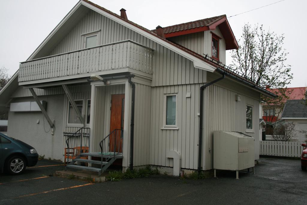 Sentralen Inn Andenes Esterno foto
